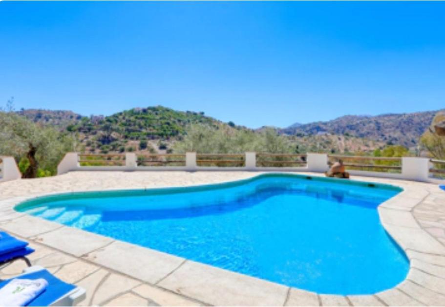 Villa Cortijo Cuscurro à Ríogordo Extérieur photo