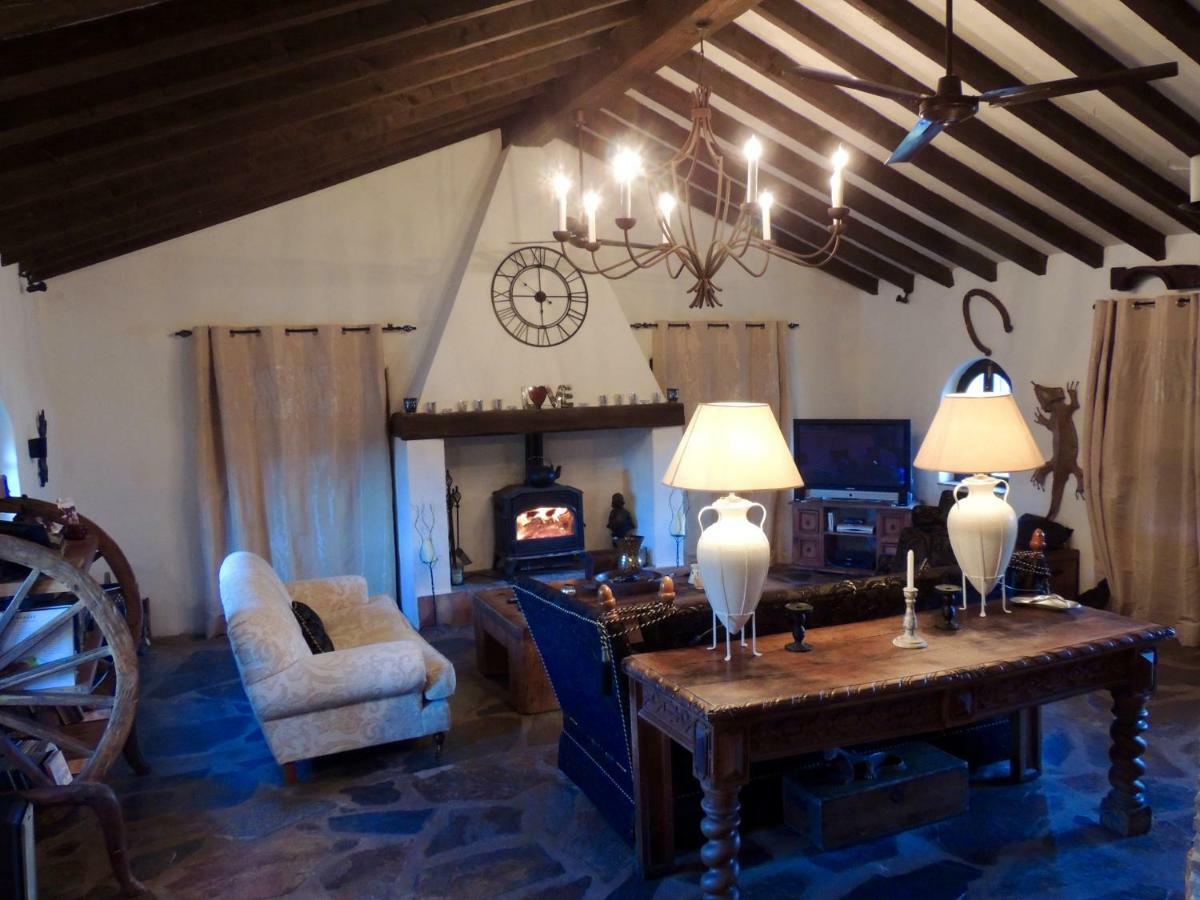 Villa Cortijo Cuscurro à Ríogordo Extérieur photo