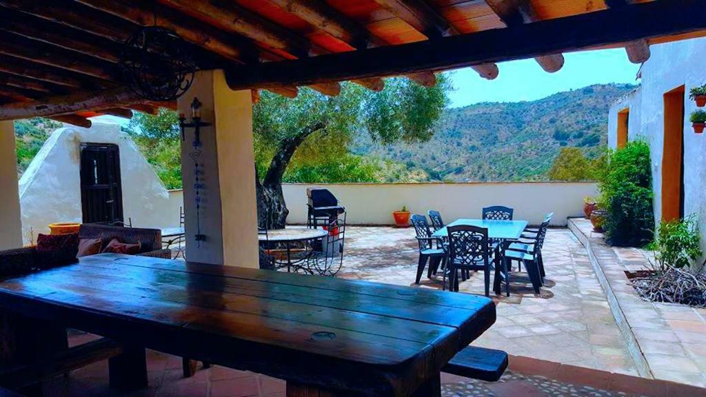 Villa Cortijo Cuscurro à Ríogordo Extérieur photo